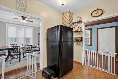 190 24th Street NW Barberton OH 44203