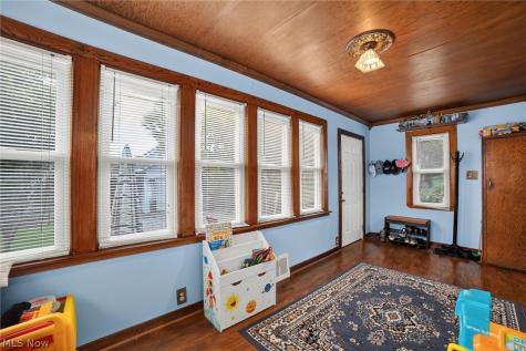 190 24th Street NW Barberton OH 44203