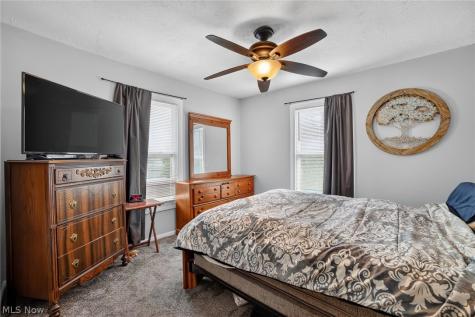 190 24th Street NW Barberton OH 44203