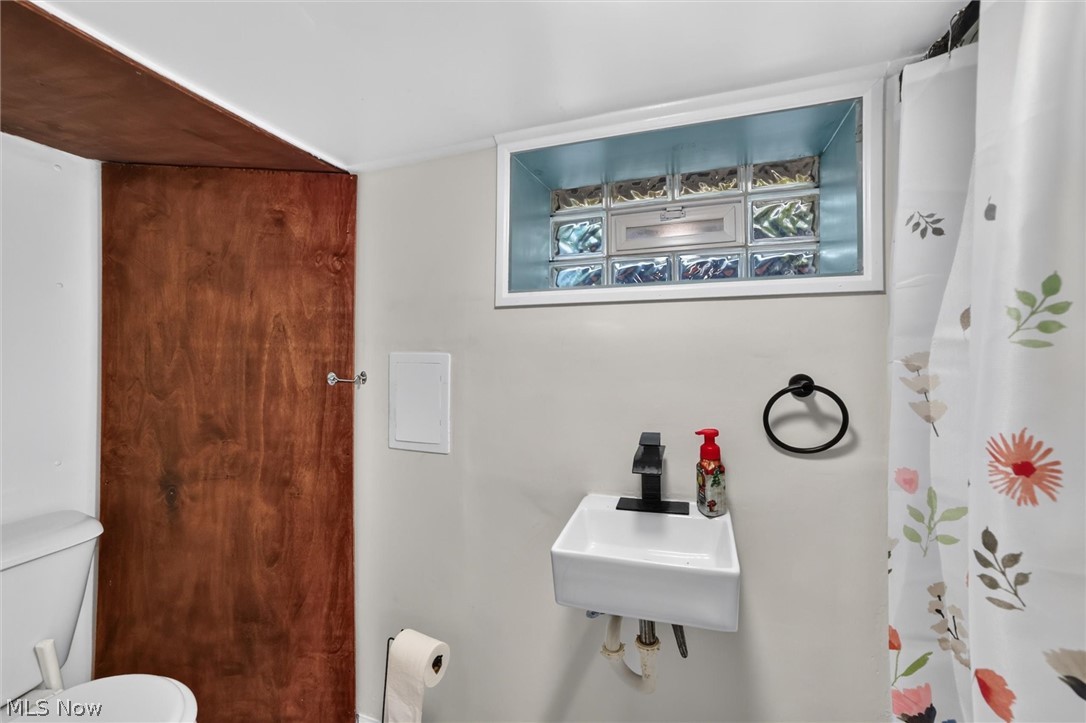 190 24th Street NW Barberton OH 44203