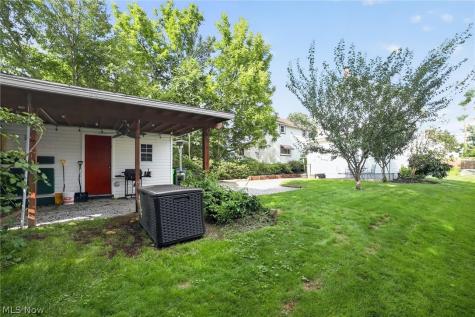190 24th Street NW Barberton OH 44203