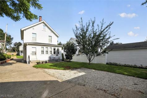 190 24th Street NW Barberton OH 44203