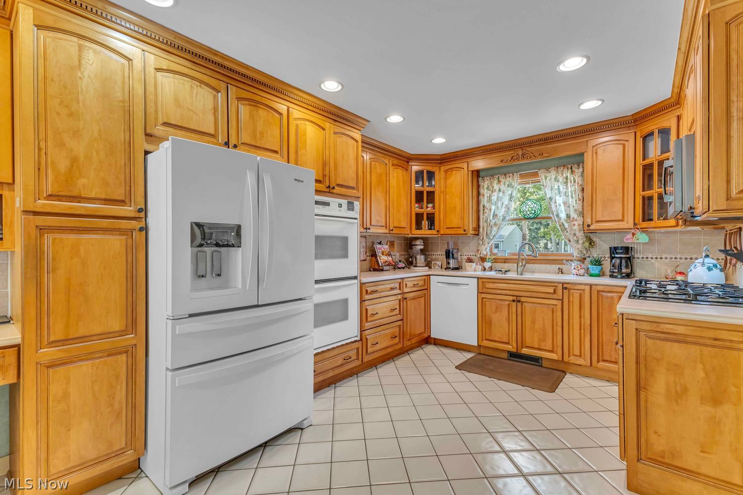 385 Appleblossom Lane Bay Village OH 44140