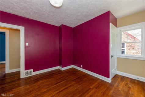 18526 Scottsdale Boulevard Shaker Heights OH 44122