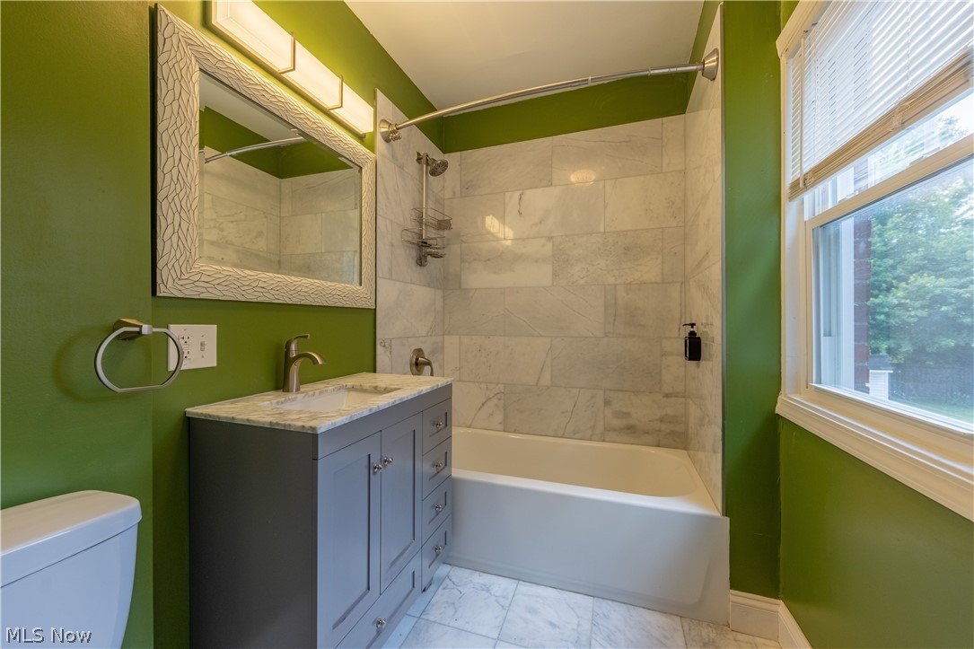 18526 Scottsdale Boulevard Shaker Heights OH 44122