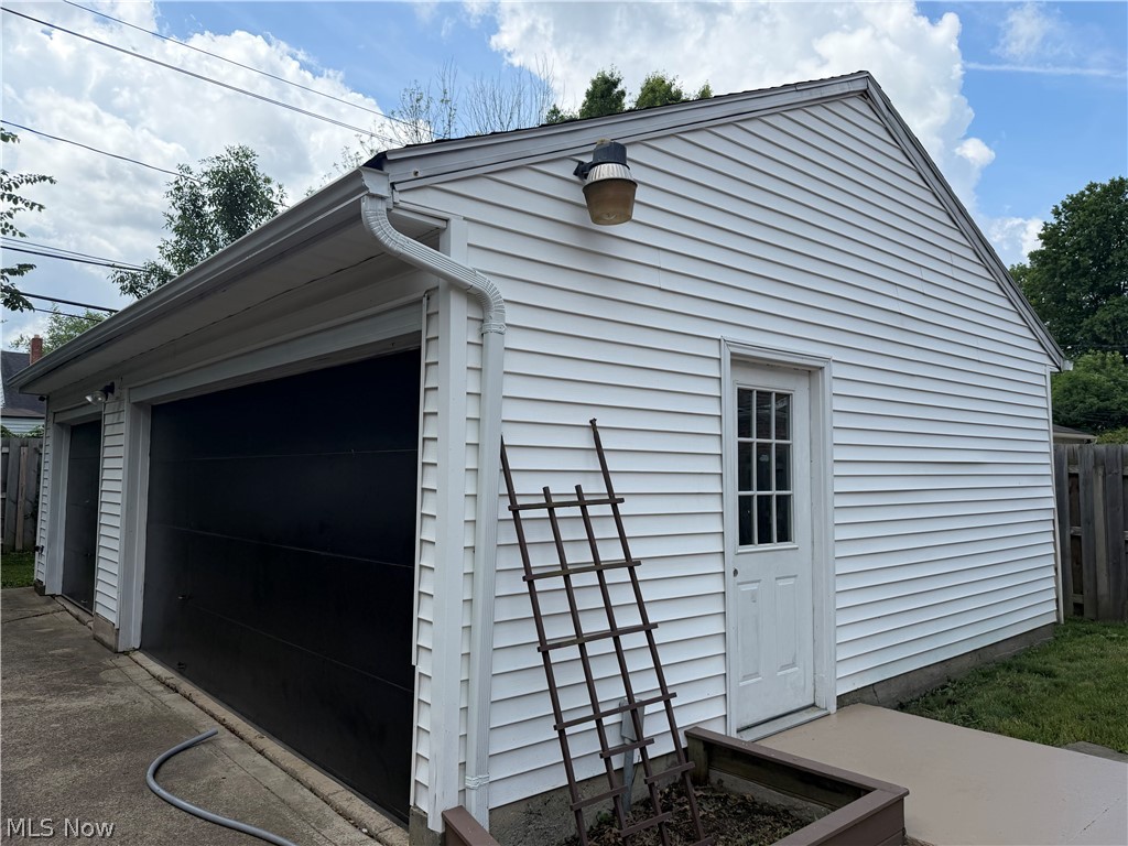 18526 Scottsdale Boulevard Shaker Heights OH 44122