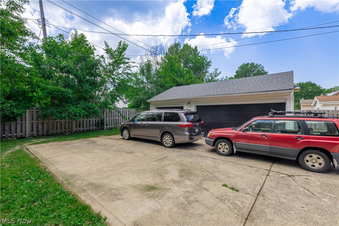 18526 Scottsdale Boulevard Shaker Heights OH 44122