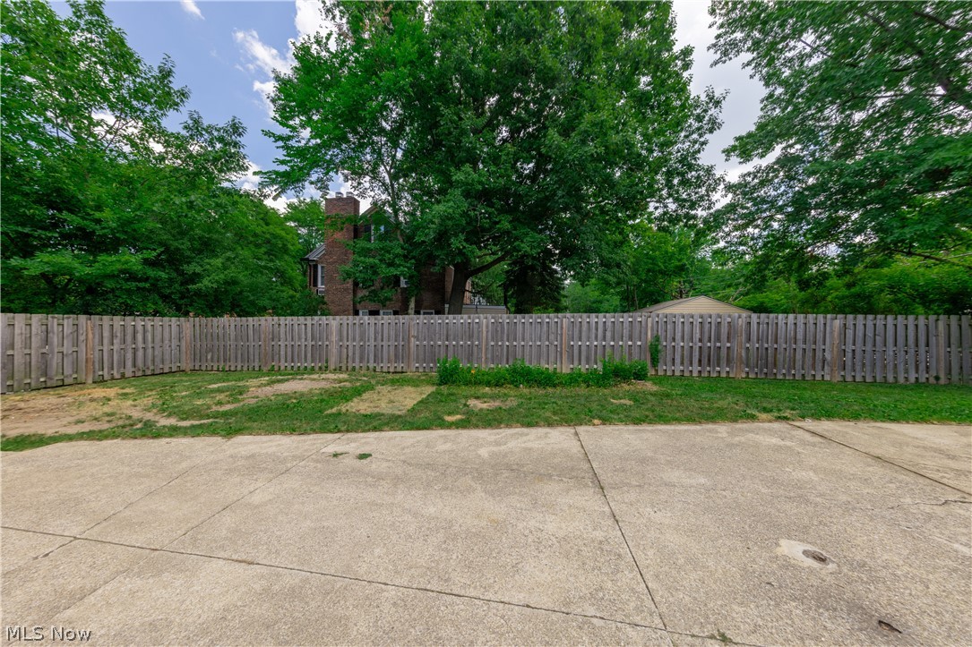 18526 Scottsdale Boulevard Shaker Heights OH 44122