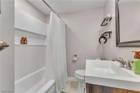5700 E 141st Street Maple Heights OH 44137