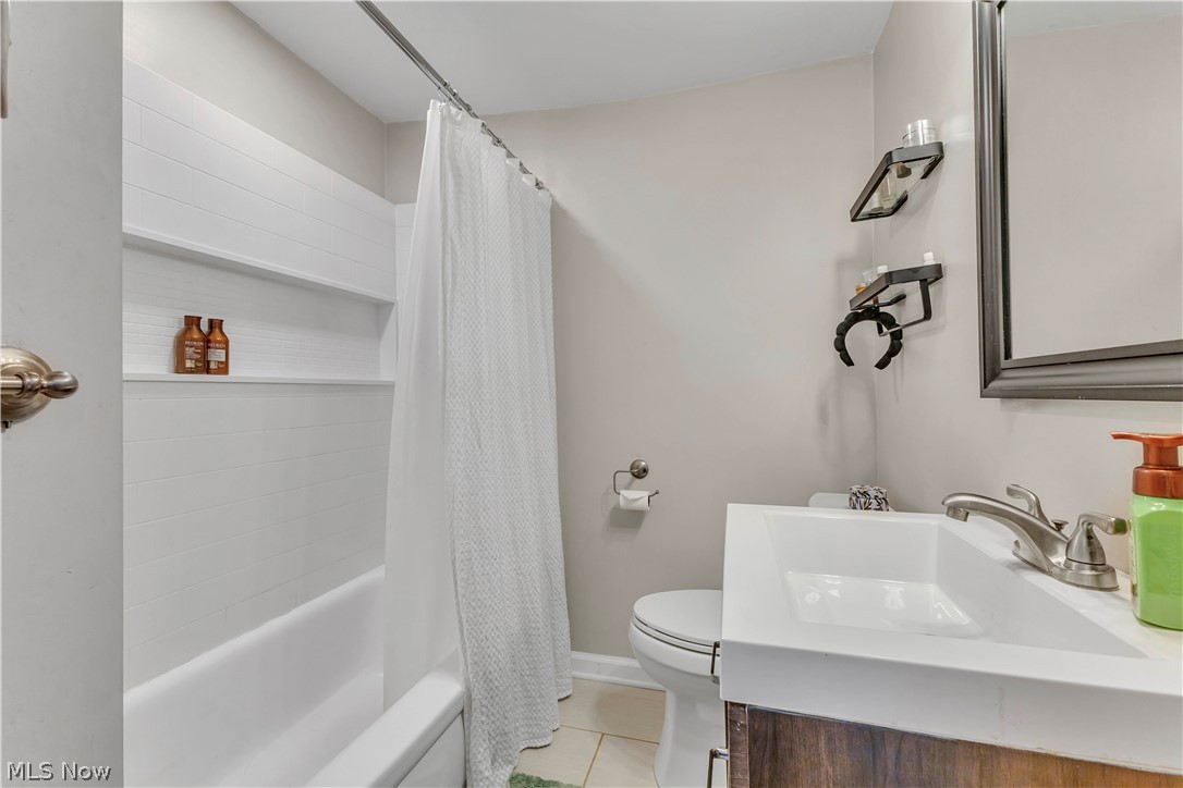 5700 E 141st Street Maple Heights OH 44137