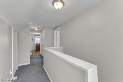 5700 E 141st Street Maple Heights OH 44137