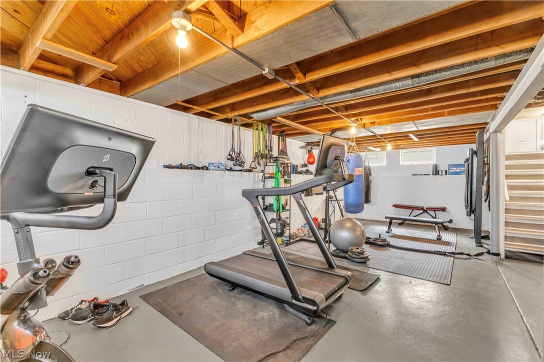5700 E 141st Street Maple Heights OH 44137