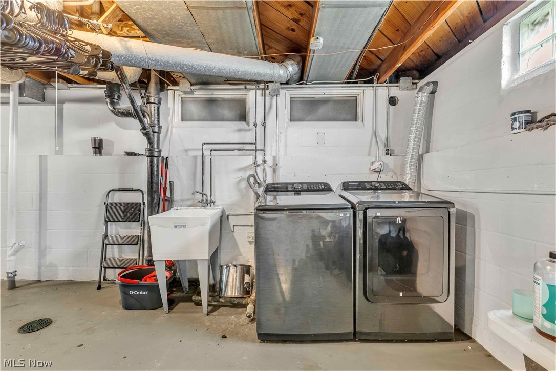 5700 E 141st Street Maple Heights OH 44137