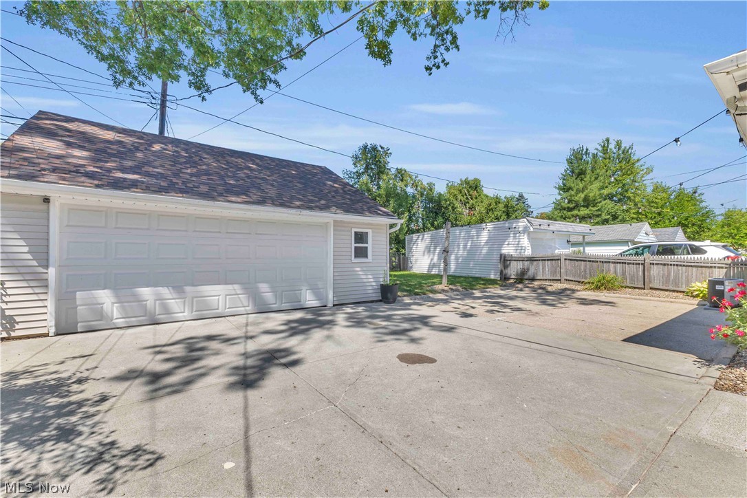 5700 E 141st Street Maple Heights OH 44137