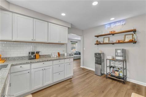 5700 E 141st Street Maple Heights OH 44137