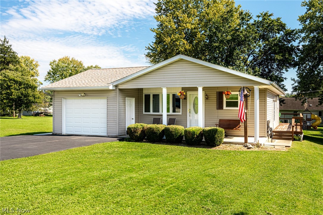 2454 Clarendon Avenue Zanesville OH 43701