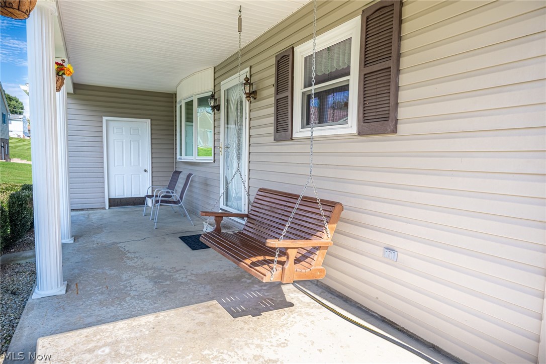 2454 Clarendon Avenue Zanesville OH 43701