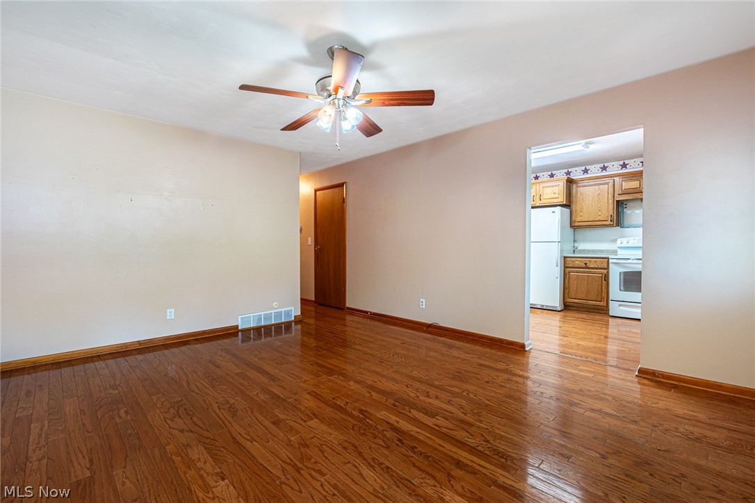 2454 Clarendon Avenue Zanesville OH 43701