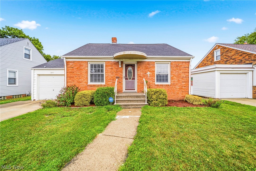 229 E 326th Street Willowick OH 44095