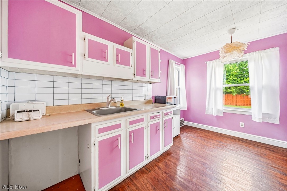 229 E 326th Street Willowick OH 44095