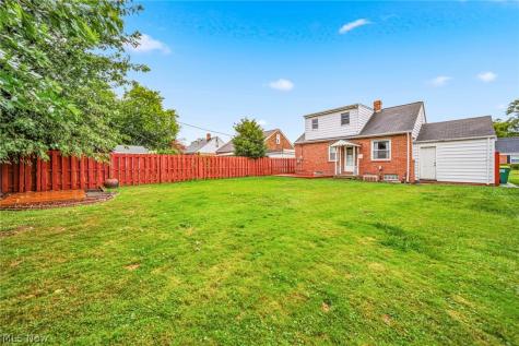 229 E 326th Street Willowick OH 44095