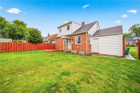 229 E 326th Street Willowick OH 44095