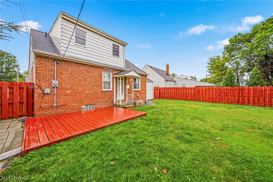229 E 326th Street Willowick OH 44095