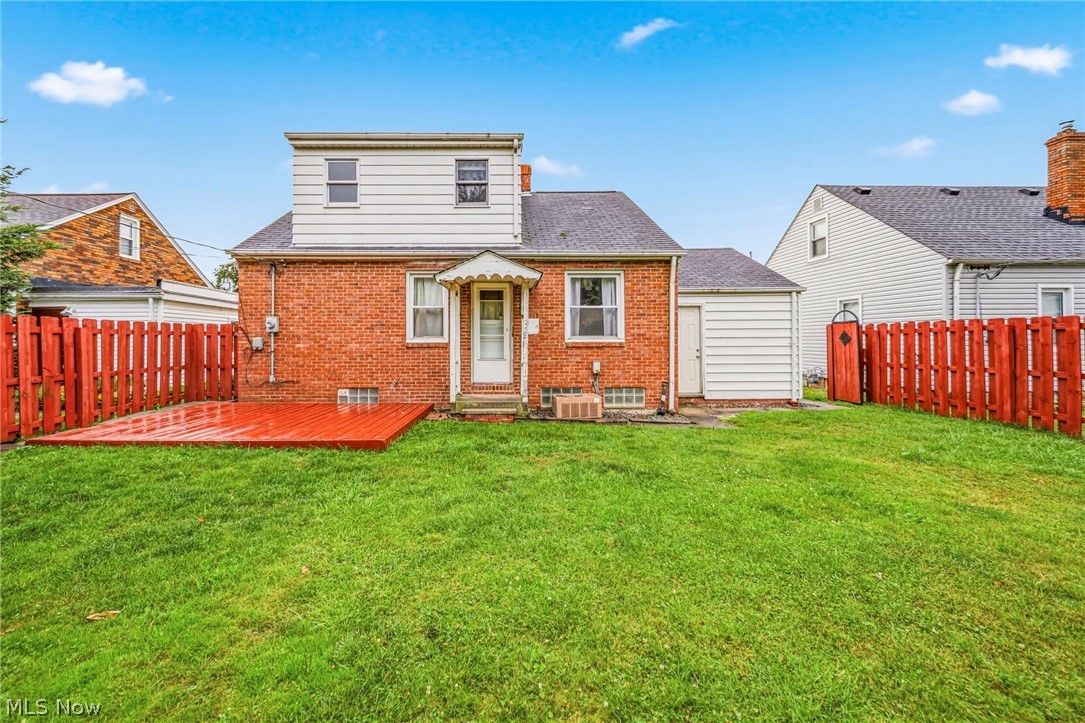 229 E 326th Street Willowick OH 44095