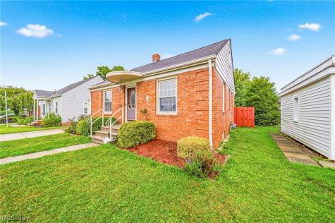 229 E 326th Street Willowick OH 44095