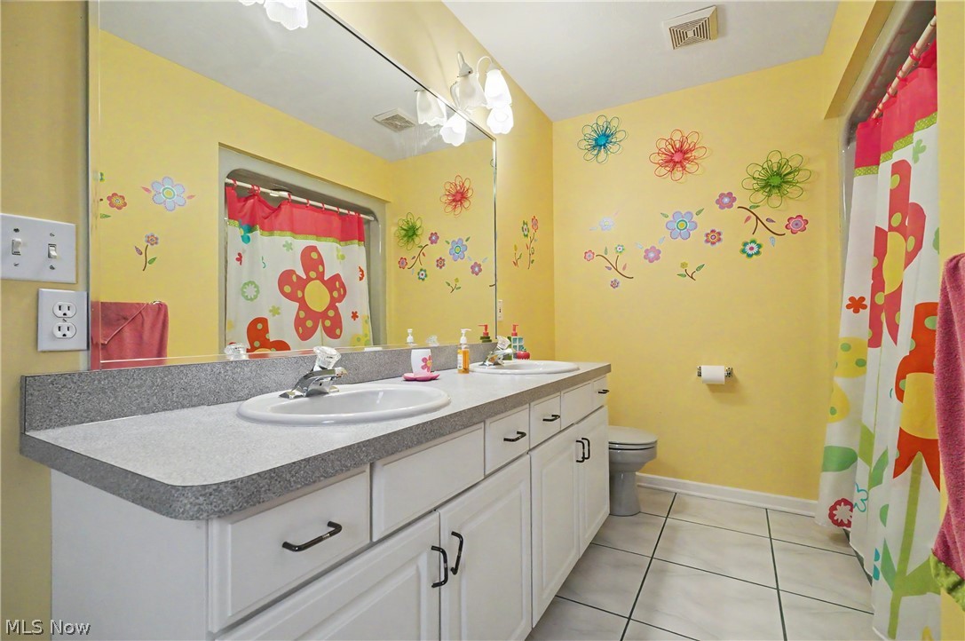 170 Oak Tree Drive Canfield OH 44406