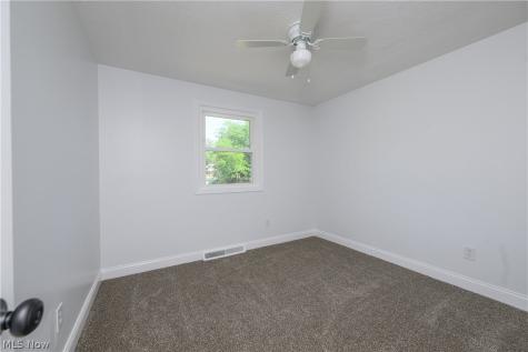 3345 Crownpoint Street NW Massillon OH 44646
