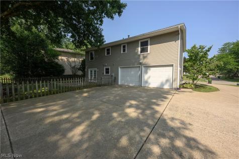 3345 Crownpoint Street NW Massillon OH 44646