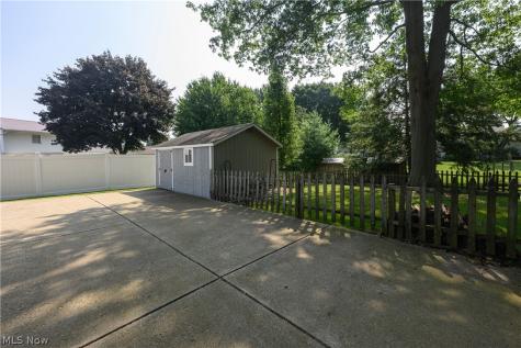 3345 Crownpoint Street NW Massillon OH 44646