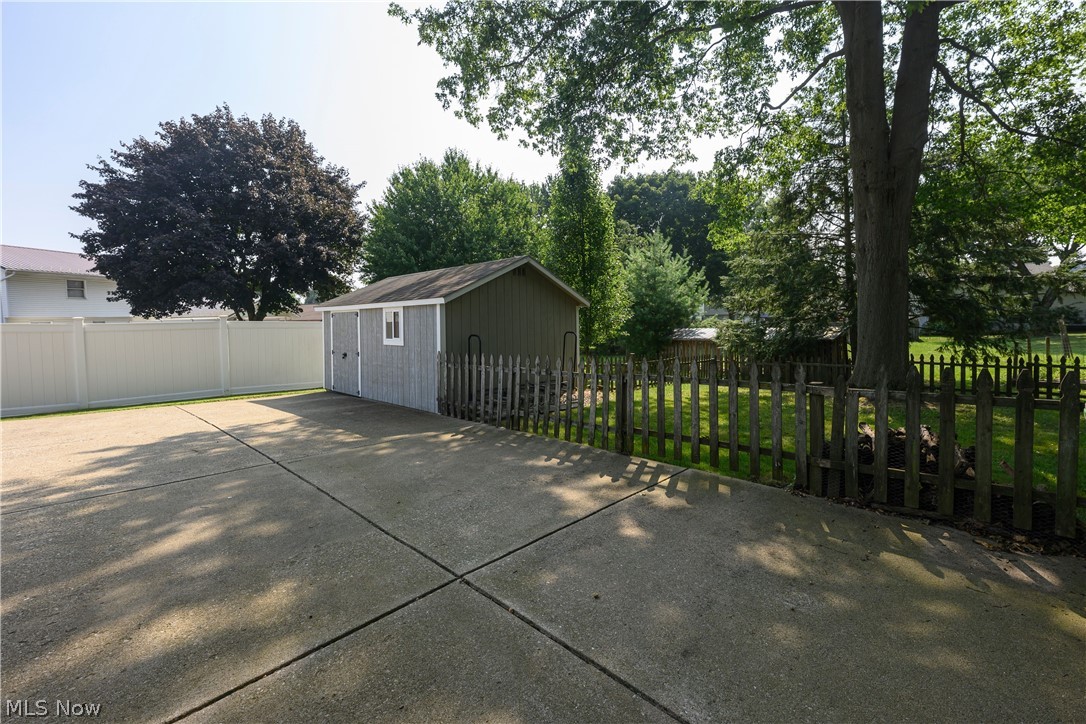 3345 Crownpoint Street NW Massillon OH 44646