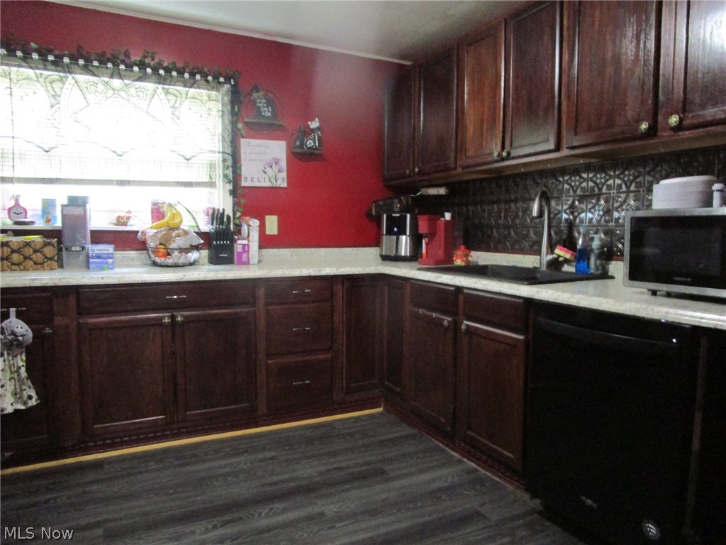 815 Main Street Conneaut OH 44030
