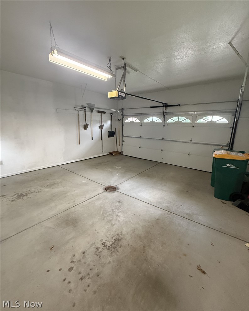 549 N Skyline Drive Seven Hills OH 44131