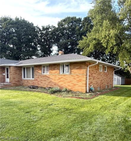 549 N Skyline Drive Seven Hills OH 44131