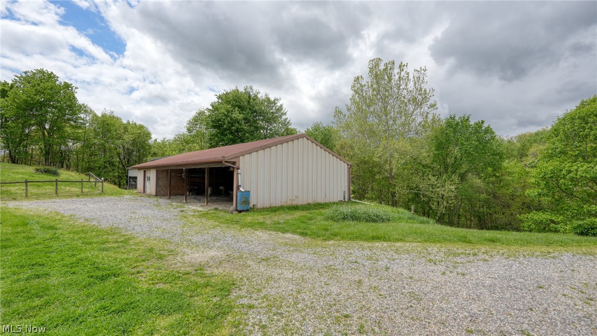7312 Bowie Road Cambridge OH 43725