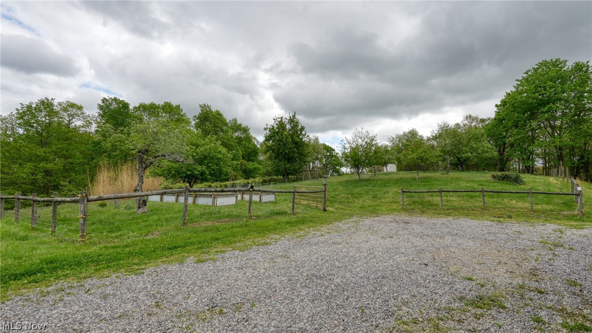 7312 Bowie Road Cambridge OH 43725