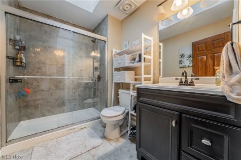 18903 Heritage Trail Strongsville OH 44136