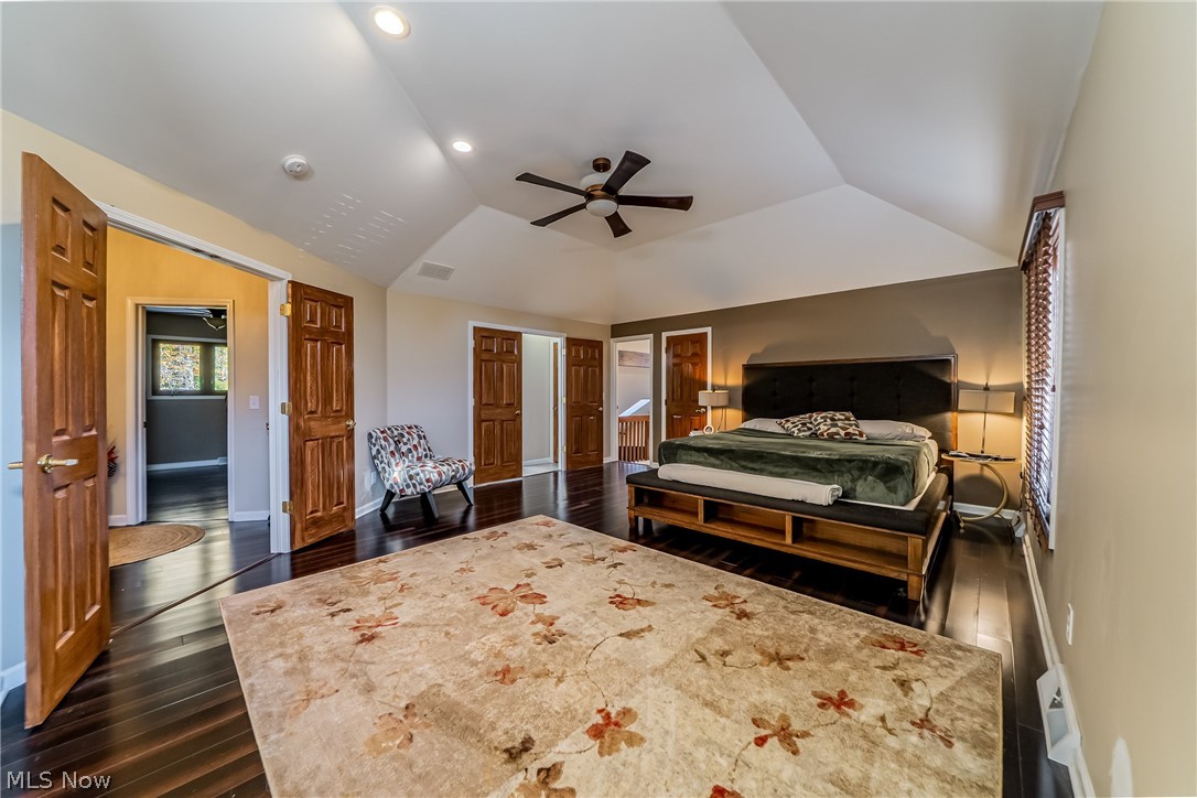 18903 Heritage Trail Strongsville OH 44136