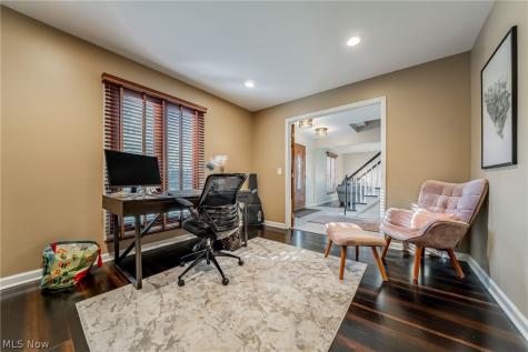 18903 Heritage Trail Strongsville OH 44136