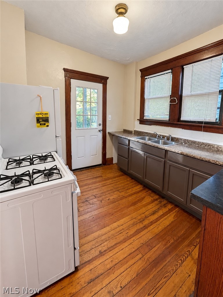 728 Dayton Street Akron OH 44310