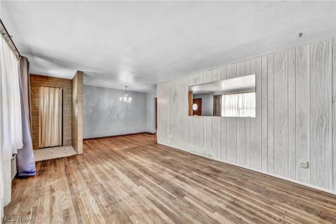 5452 Hauserman Road Parma OH 44130