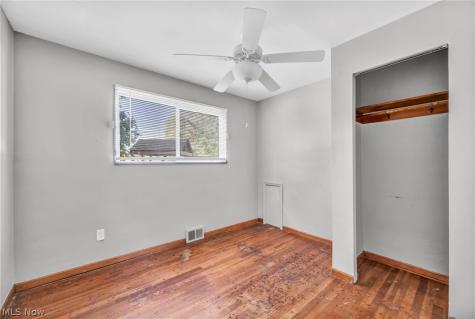 5452 Hauserman Road Parma OH 44130