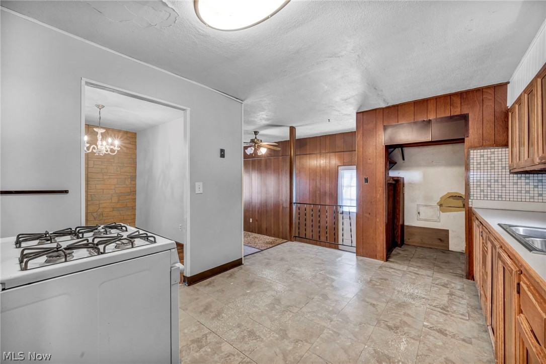 5452 Hauserman Road Parma OH 44130