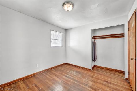 5452 Hauserman Road Parma OH 44130