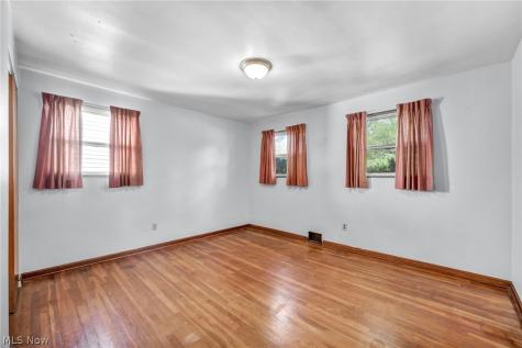 5452 Hauserman Road Parma OH 44130