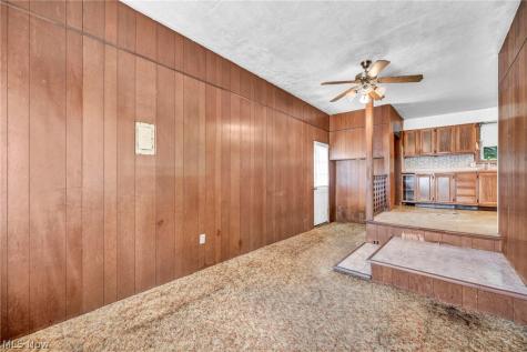5452 Hauserman Road Parma OH 44130