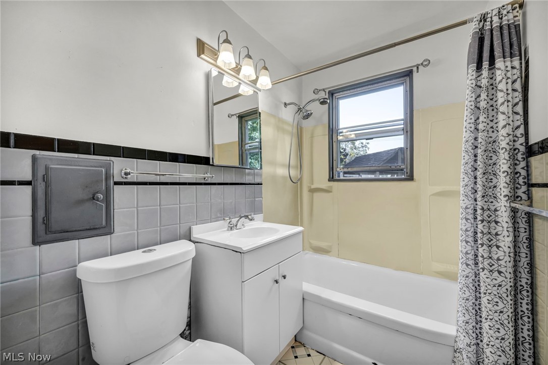 5452 Hauserman Road Parma OH 44130